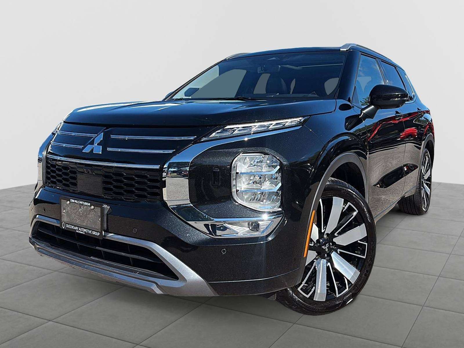 Black 2025 Mitsubishi Outlander SUV / Crossover  