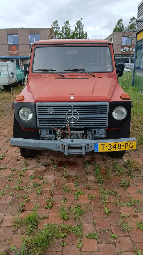 Mercedes-Benz G 300 undefined undefined Rot - 1