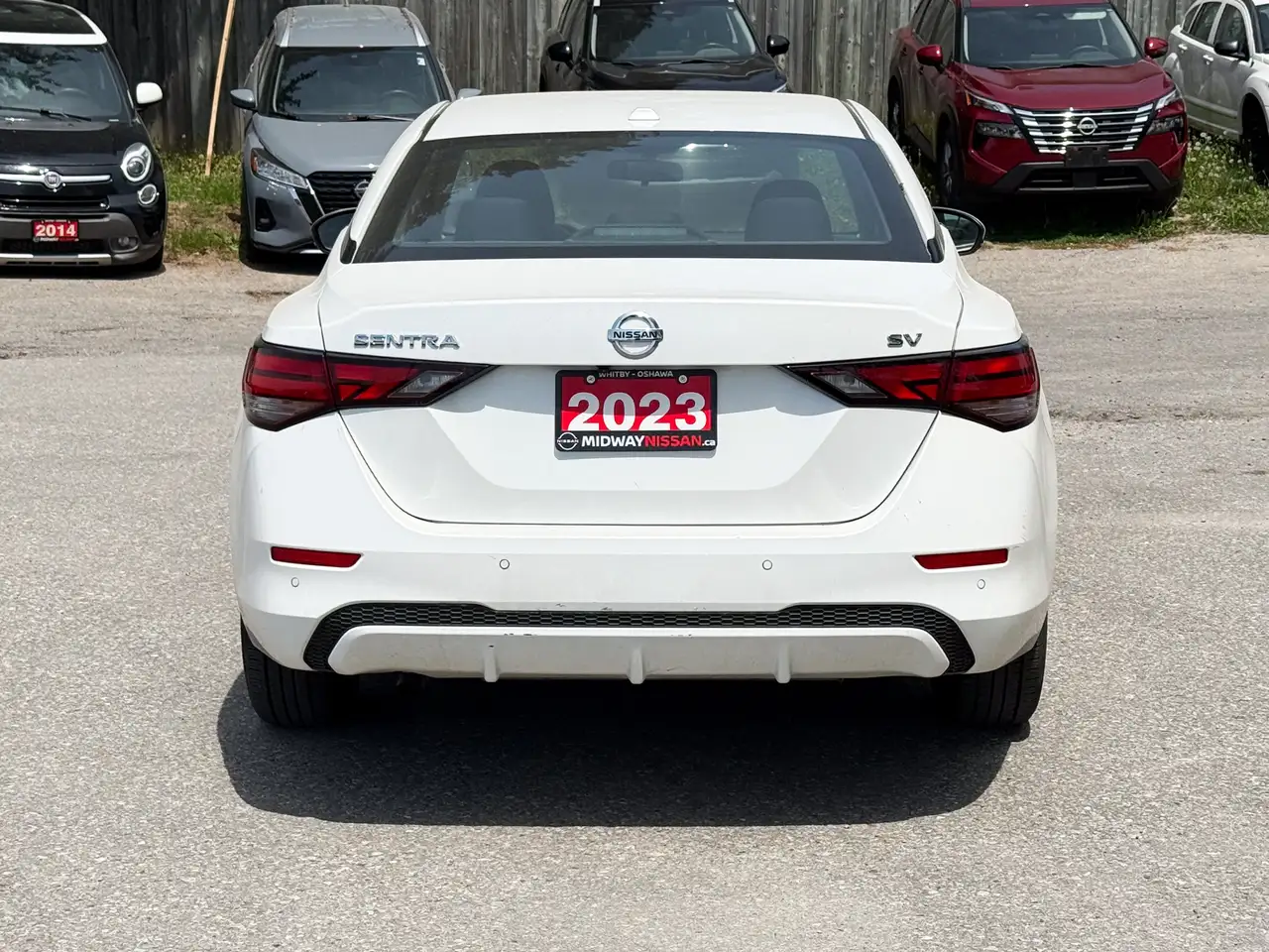Nissan Sentra fotografie Nissan Sentra