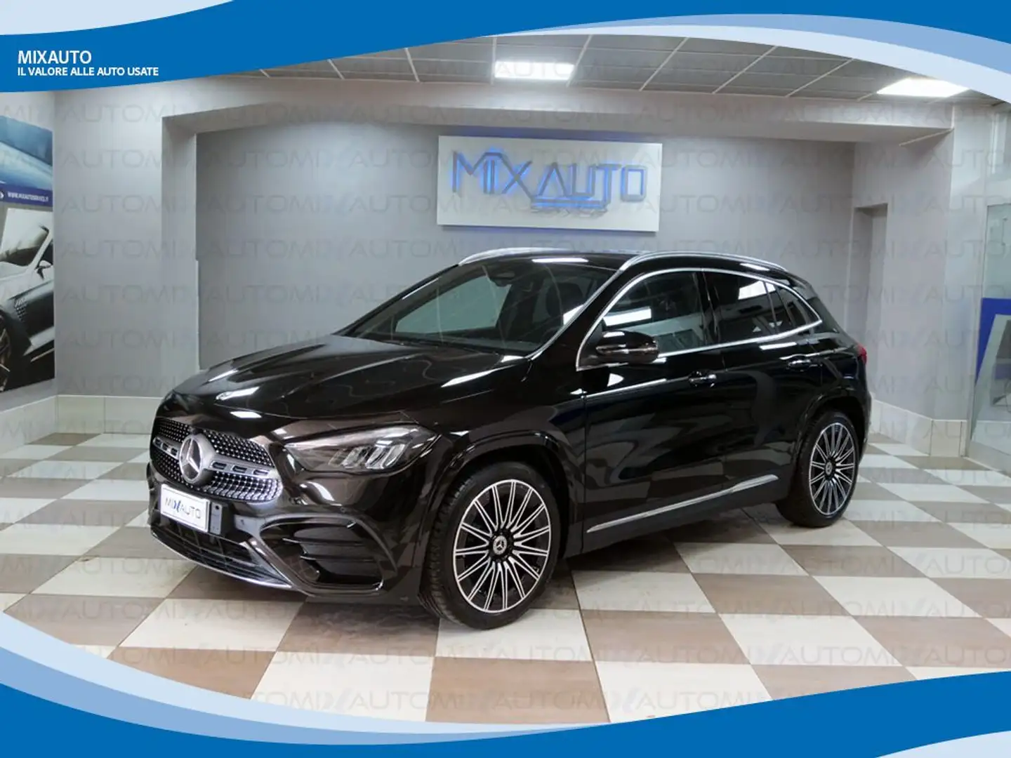 Mercedes-Benz GLA 200 D Automatic Premium EU6 KM Ø Black - 1