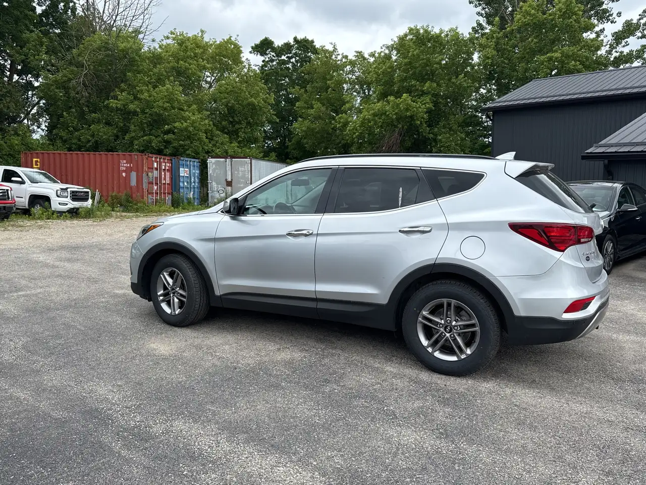 Hyundai SANTA FE photo Hyundai SANTA FE