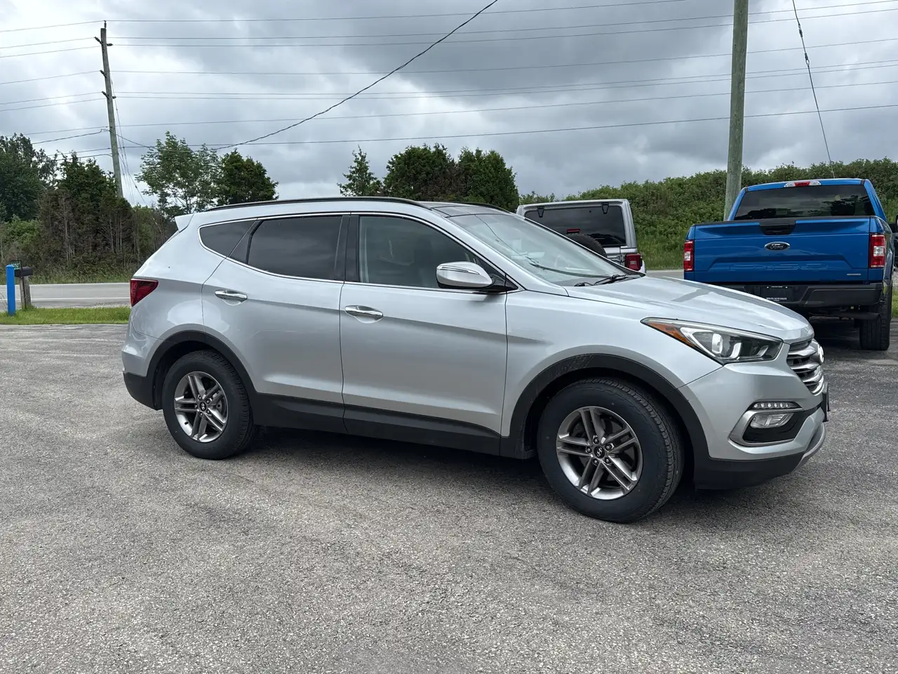 Hyundai SANTA FE photo Hyundai SANTA FE