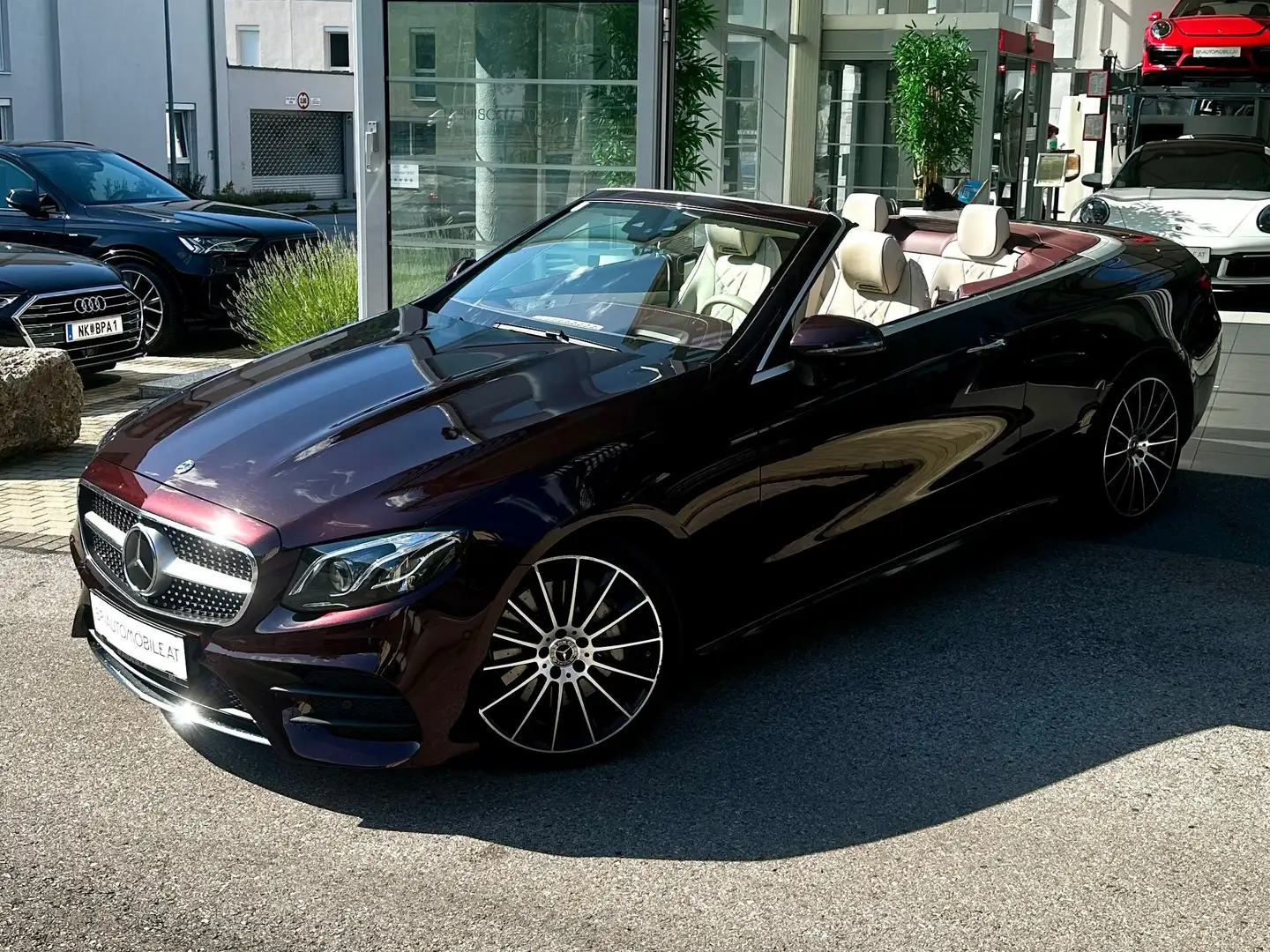 Mercedes-Benz E 400 d 4Matic Cabrio (238.423) // Designo // TRAUM // Rouge - 2