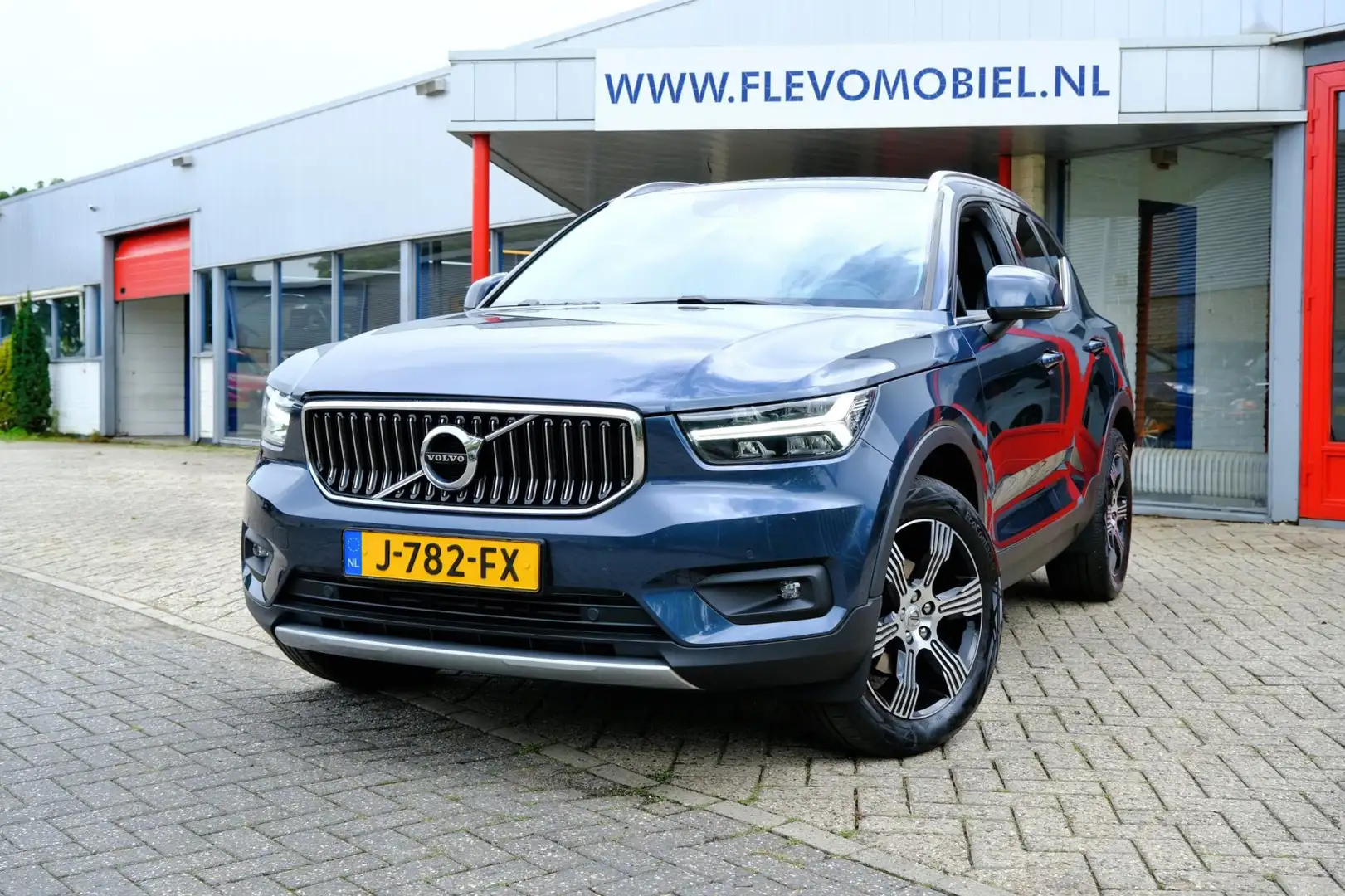 Volvo XC40 1.5 T3 163pk Inscription Aut. Navi|1e Eig |Adapt.C Blauw - 1