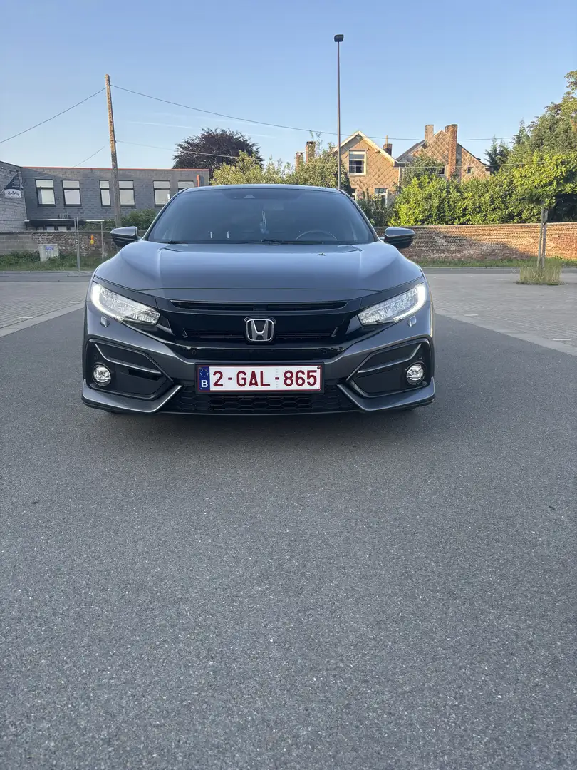 Honda Civic 1.0 i-VTEC Executive (EU6.2) - 1