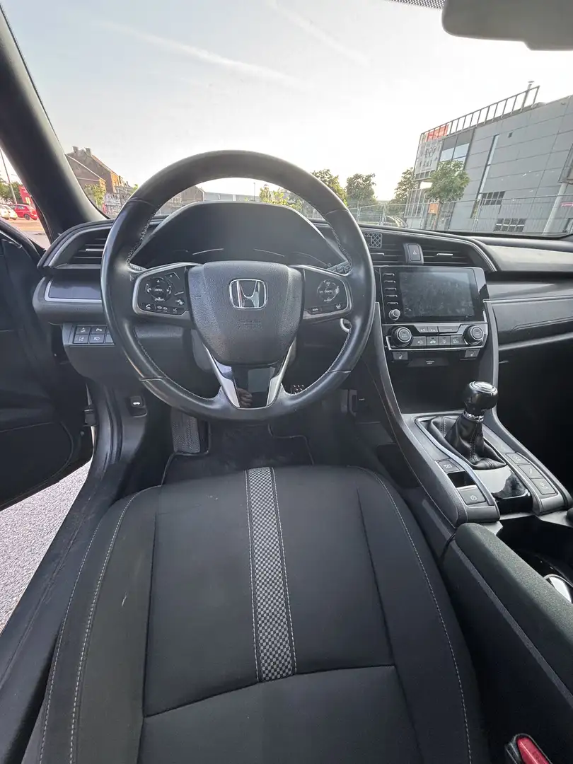 Honda Civic 1.0 i-VTEC Executive (EU6.2) - 2