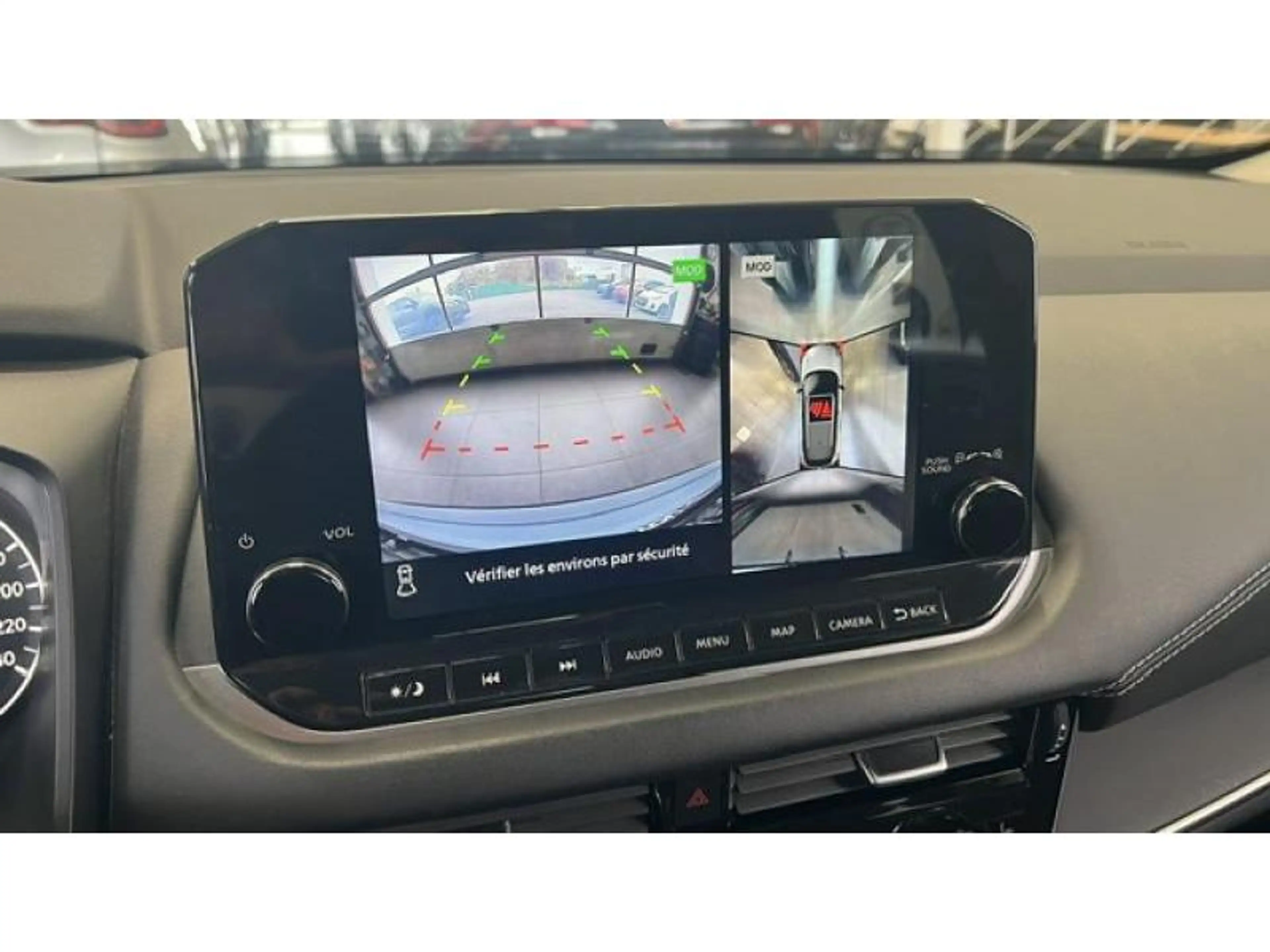 Nissan Qashqai N-Connect MHEV 1.3 — photo 15