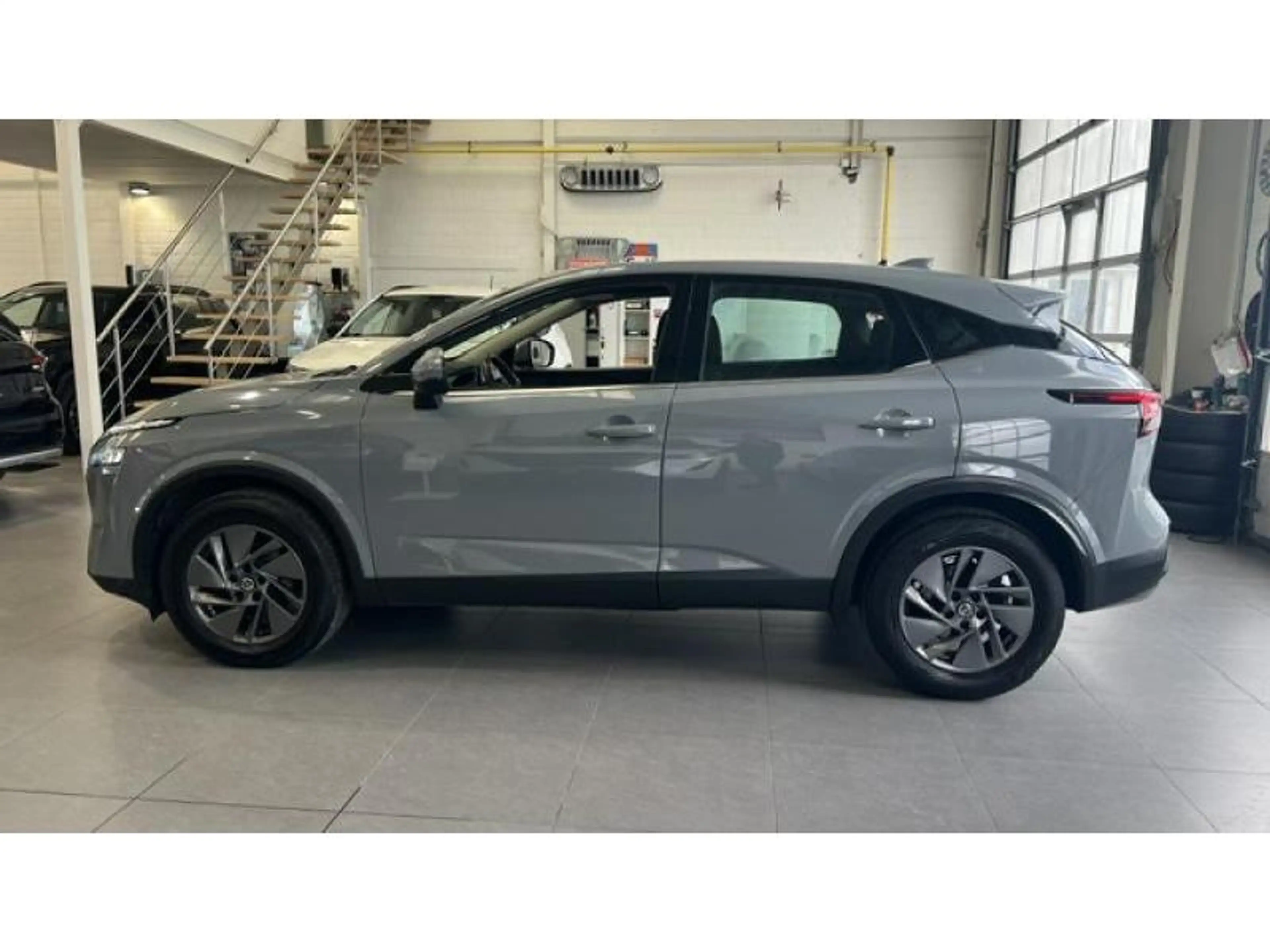 Nissan Qashqai N-Connect MHEV 1.3 — photo 2
