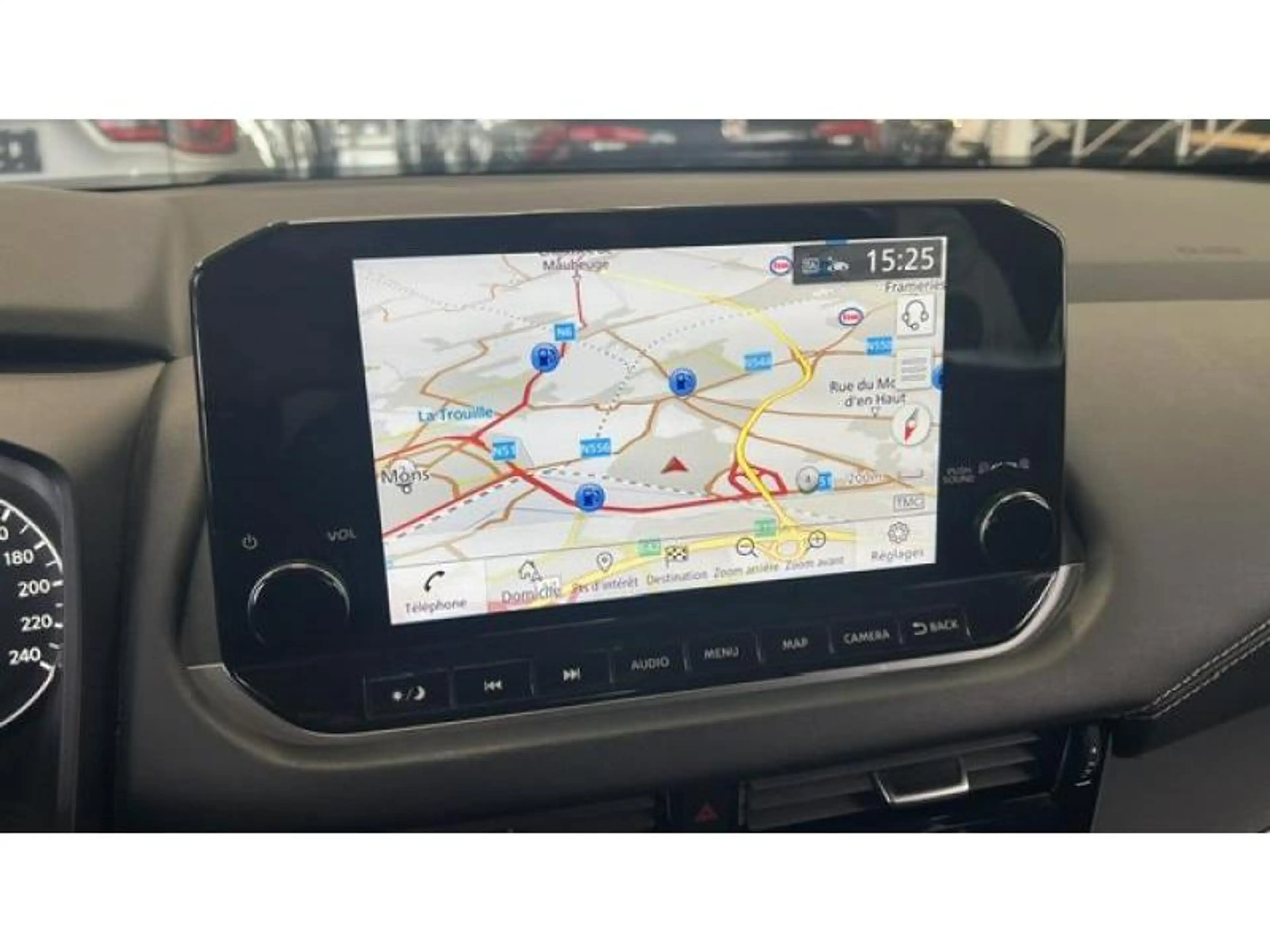 Nissan Qashqai N-Connect MHEV 1.3 — photo 14