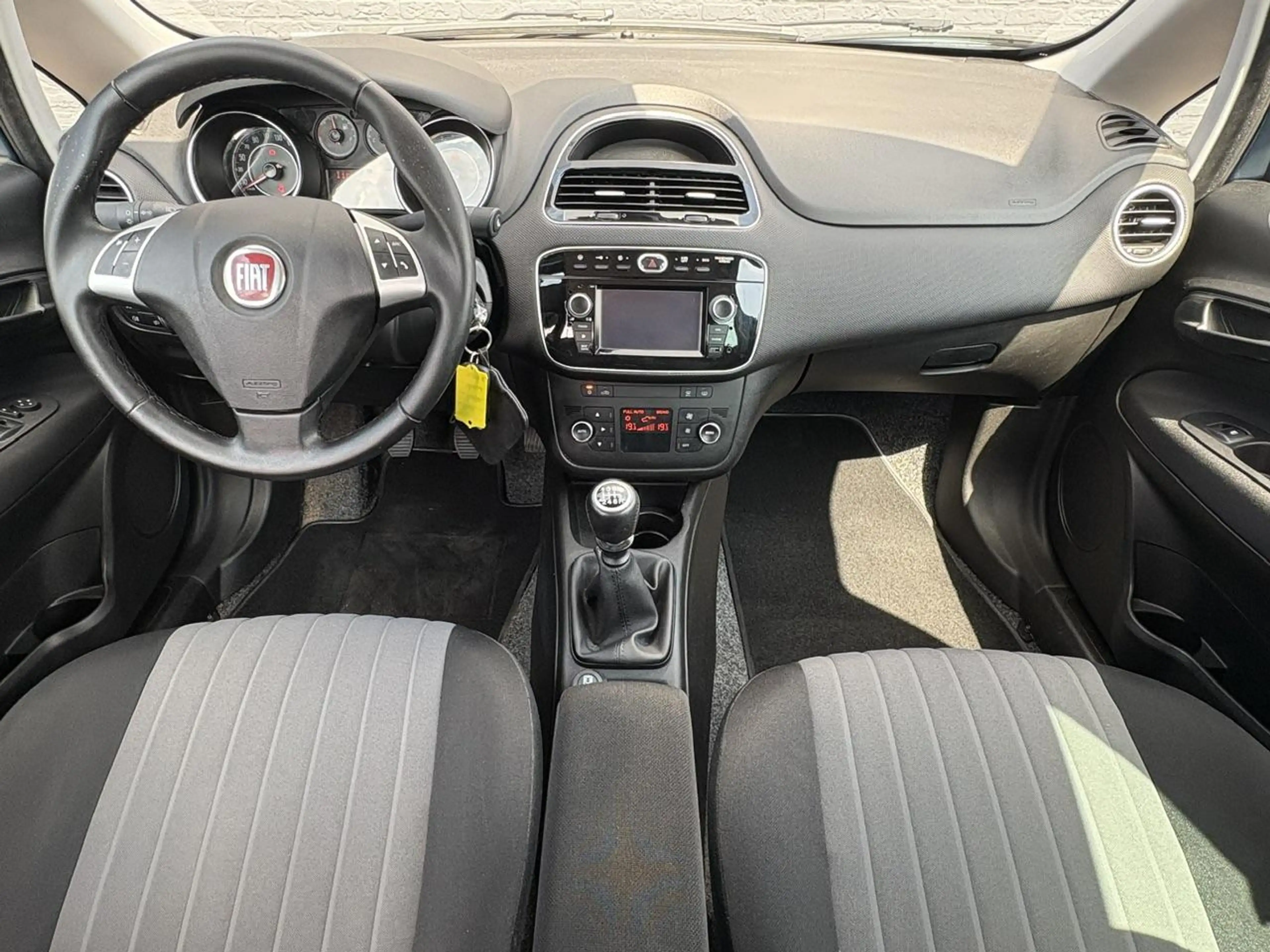 Fiat Punto Evo 0.9 TwinAir Sempre | Navigatie | Cruise Control | — photo 15