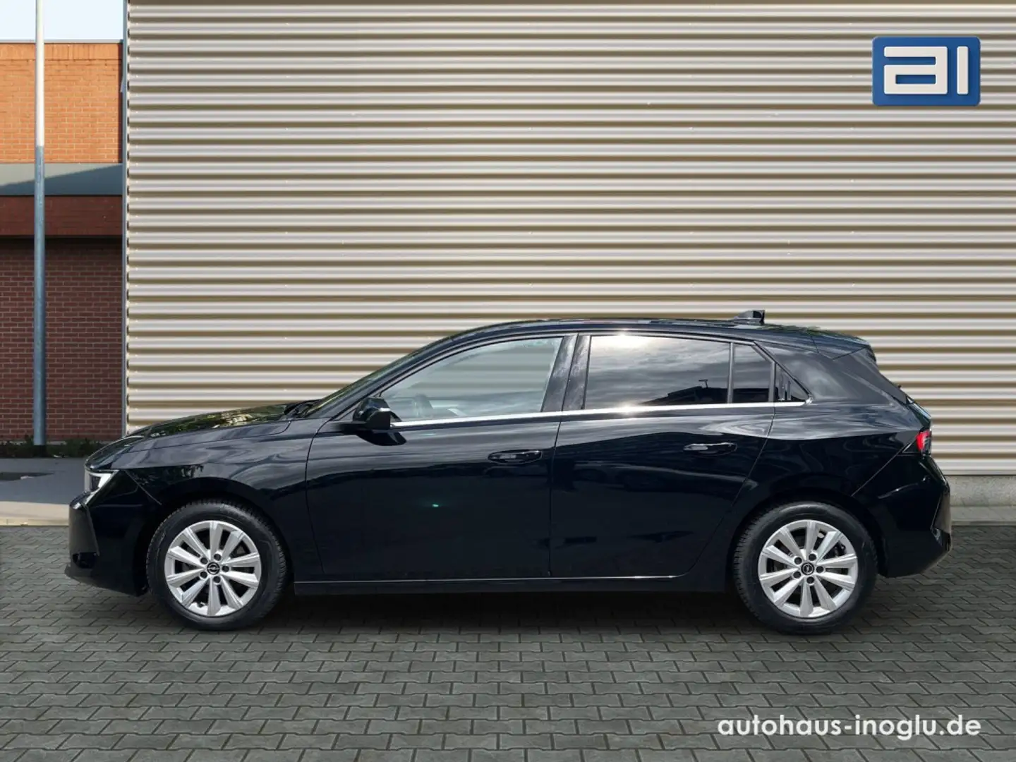 Opel Astra 1.2 AT*Elegance*Kamera*LED*AGR*TLeder*ACC Negru - 2