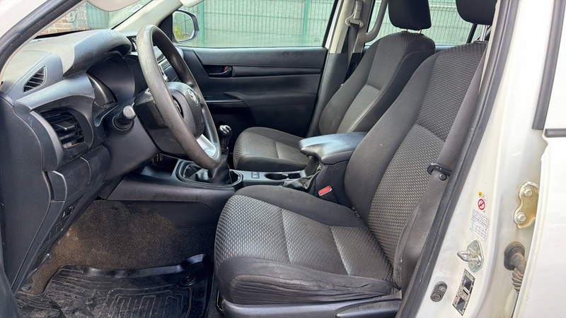 Toyota Hilux 2.4 D-4D 4WD Active — photo 13