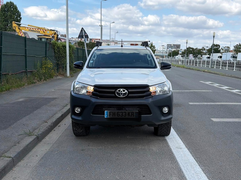 Toyota Hilux 2.4 D-4D 4WD Active — photo 2