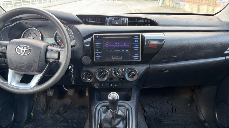 Toyota Hilux 2.4 D-4D 4WD Active — photo 10