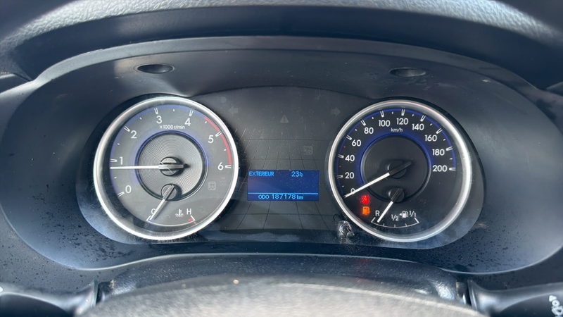 Toyota Hilux 2.4 D-4D 4WD Active — photo 15