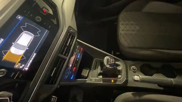 Volkswagen Taigo view 8