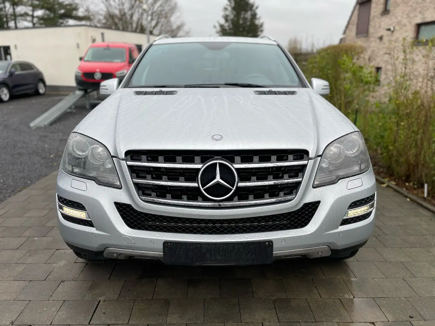 Mercedes-Benz ML 350 CDI BlueEFFICIENCY  FINAL-EDITION  Full-Option Plateado - 2