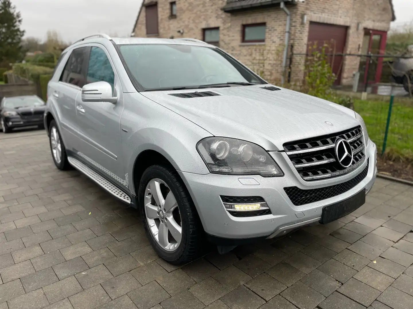 Mercedes-Benz ML 350 CDI BlueEFFICIENCY  FINAL-EDITION  Full-Option Plateado - 1