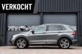 Volkswagen Tiguan 1.5 TSI ACT 2x R-Line /LED/PANODAK/KEYLESS/STOELVE Grigio - thumbnail 2