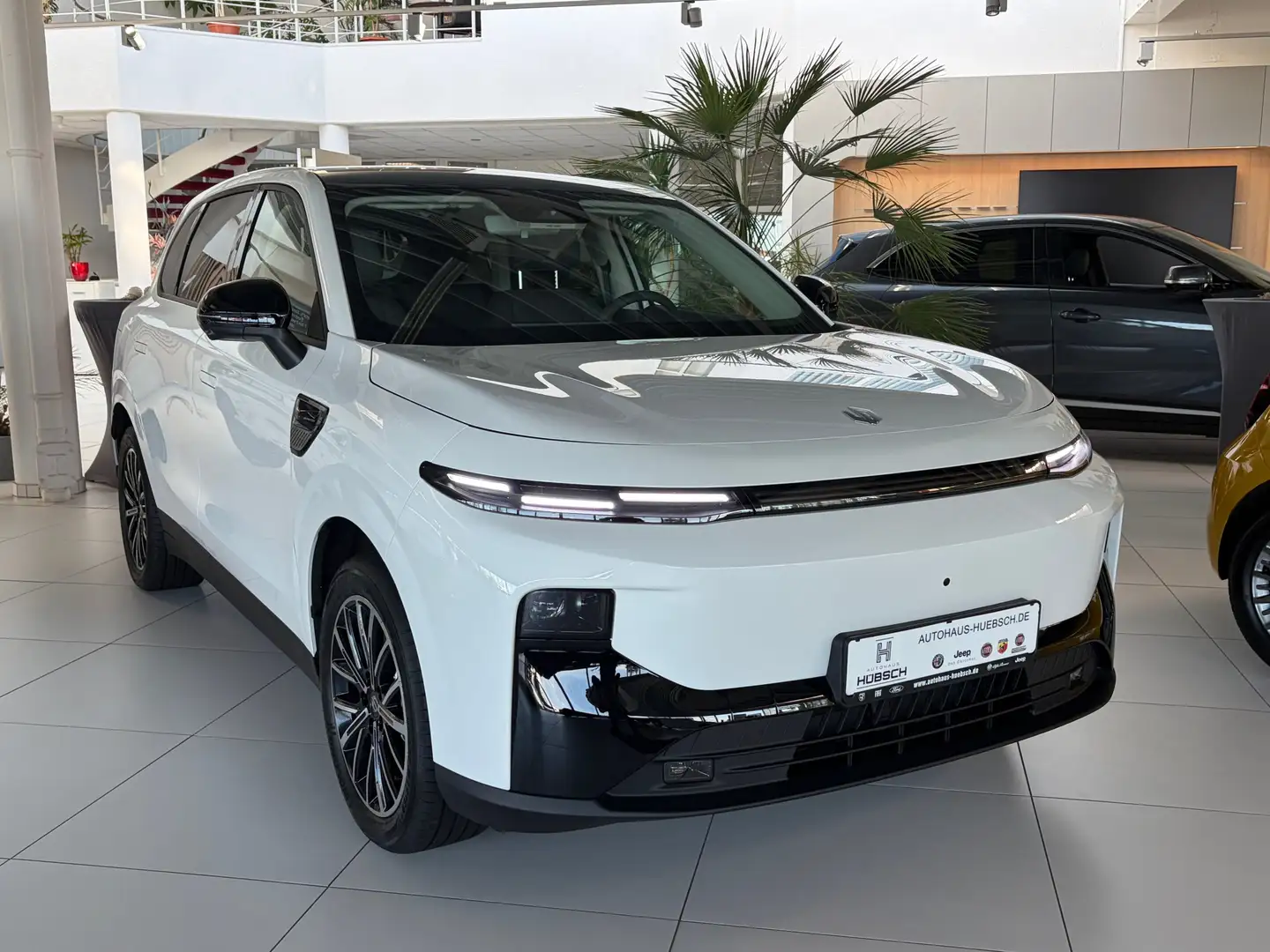 Leapmotor B10 B 10 Design Pro Max BEV - sofort Verfügbar! Weiß - 1