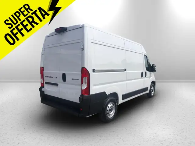 Peugeot Boxer view 5