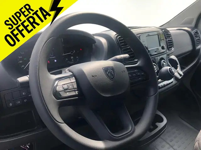 Peugeot Boxer view 10