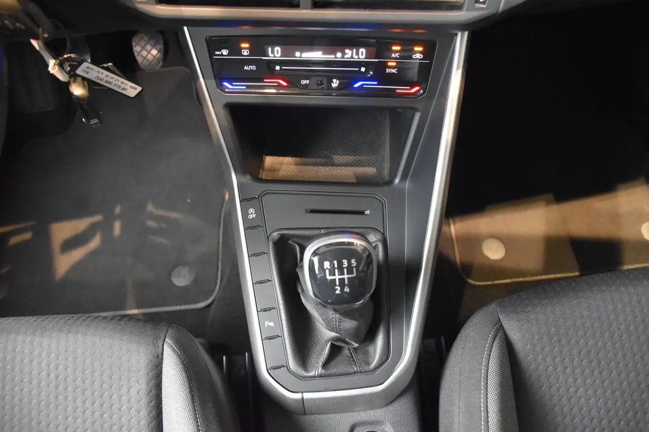 Volkswagen Polo 1.0 Life 80cv PER NEOPATENTATI, миниатюра 15