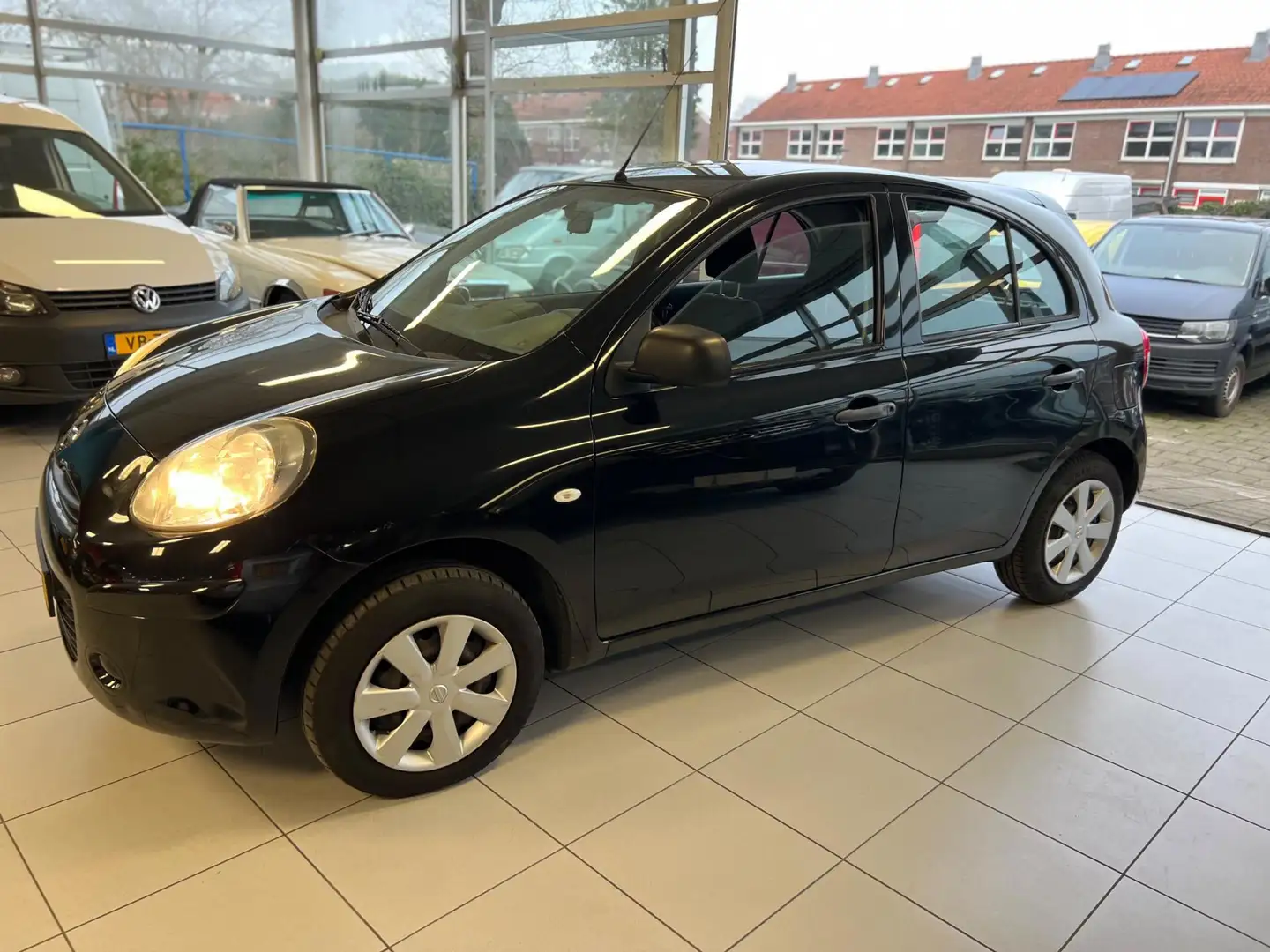 Nissan Micra 1.2 Visia Airco Zwart - 1