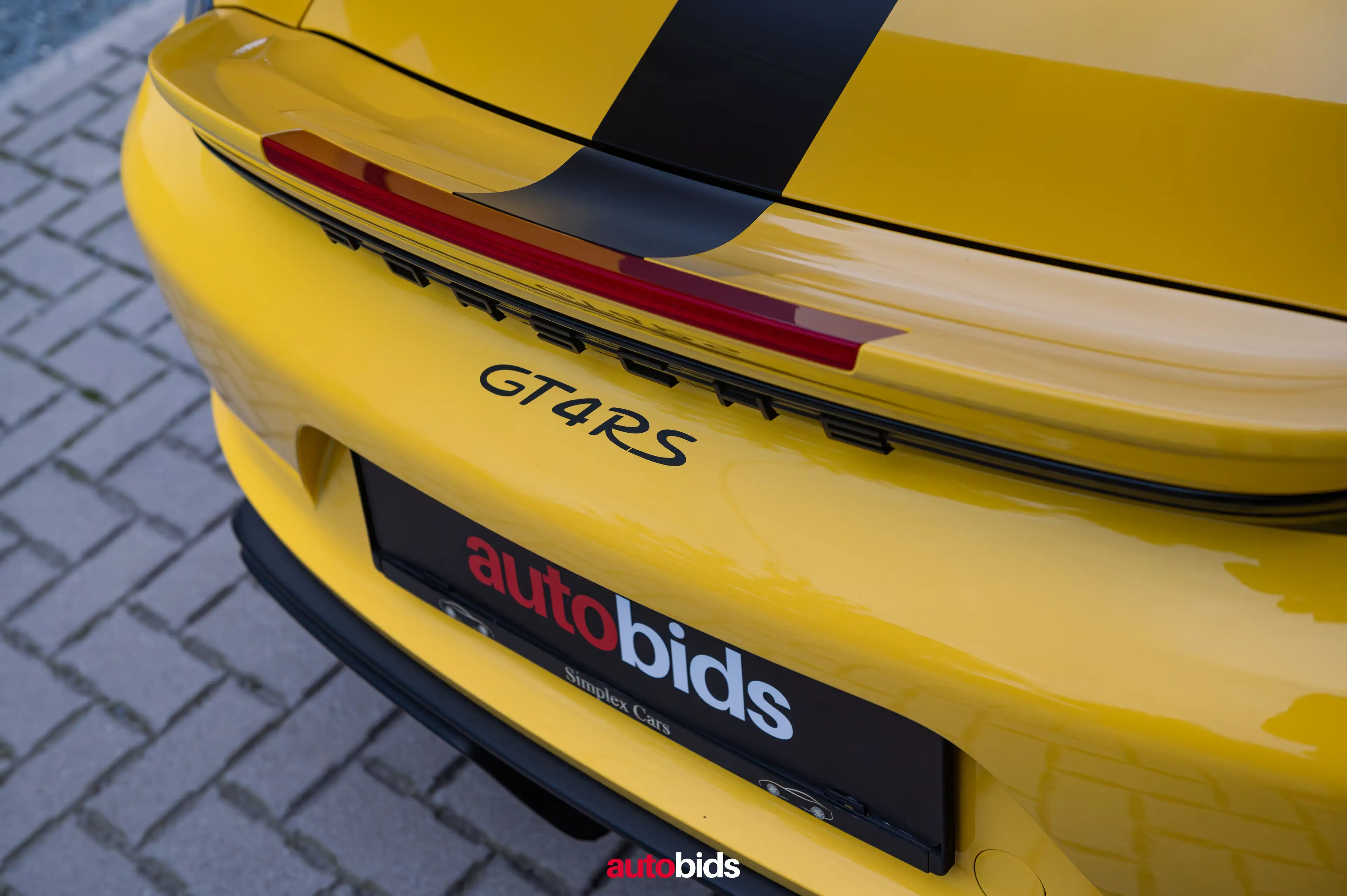 Porsche 718 Cayman GT4 RS 4.0i PDK — photo 10