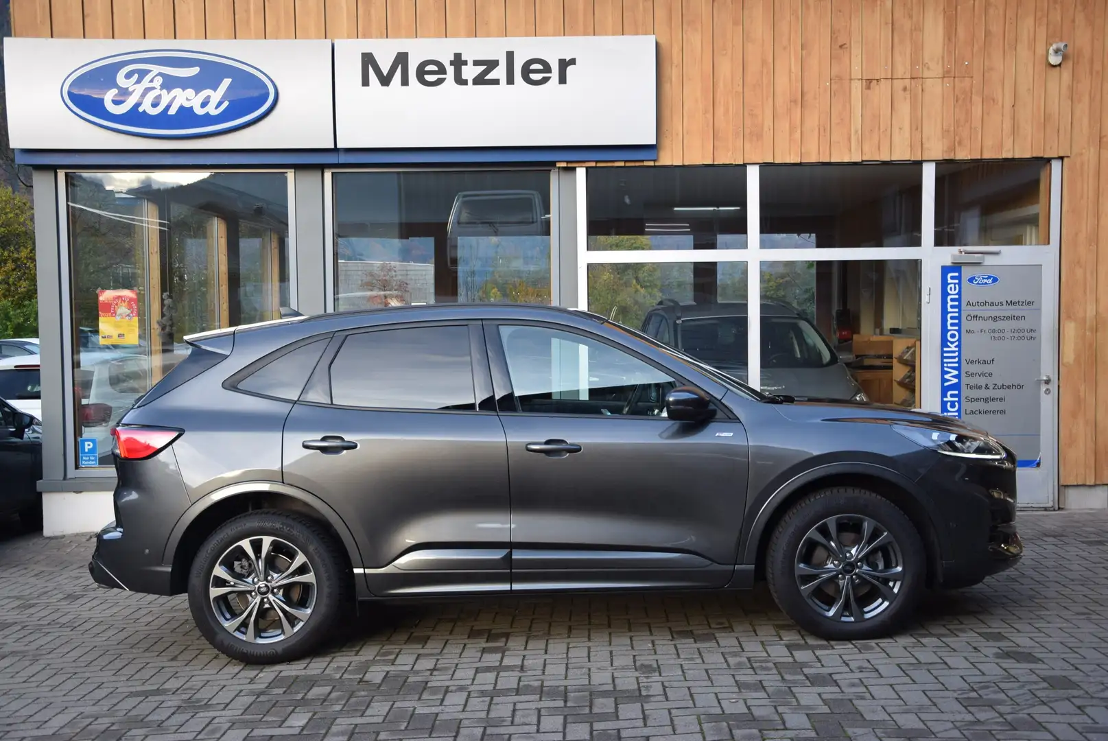 Ford Kuga **Allrad**Kamera**AHK**Automatik**ACC**LED** Grau - 1