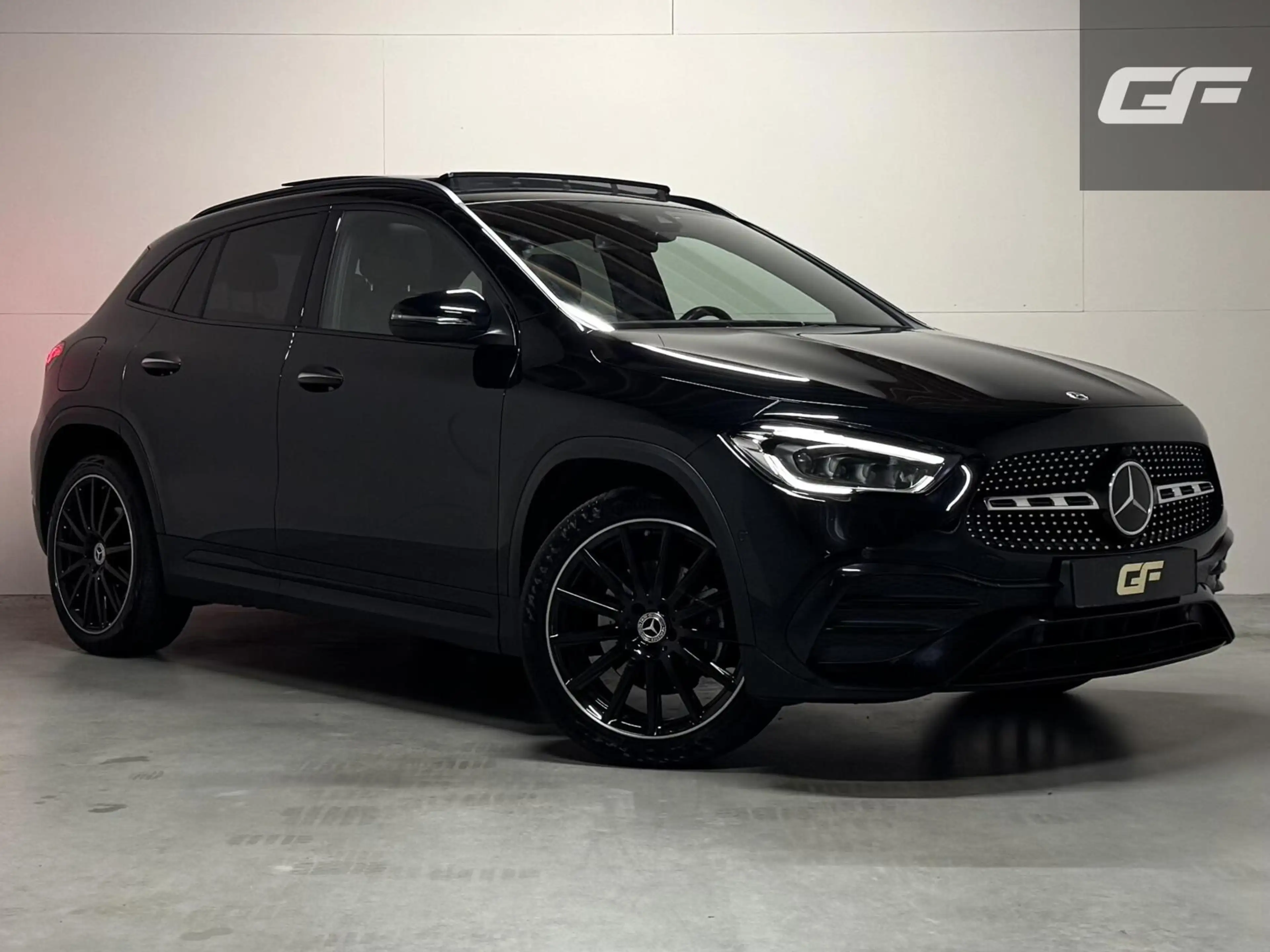 Mercedes-Benz GLA 250 250e AMG Pano Sfeer CarPlay ACC Stoelver.