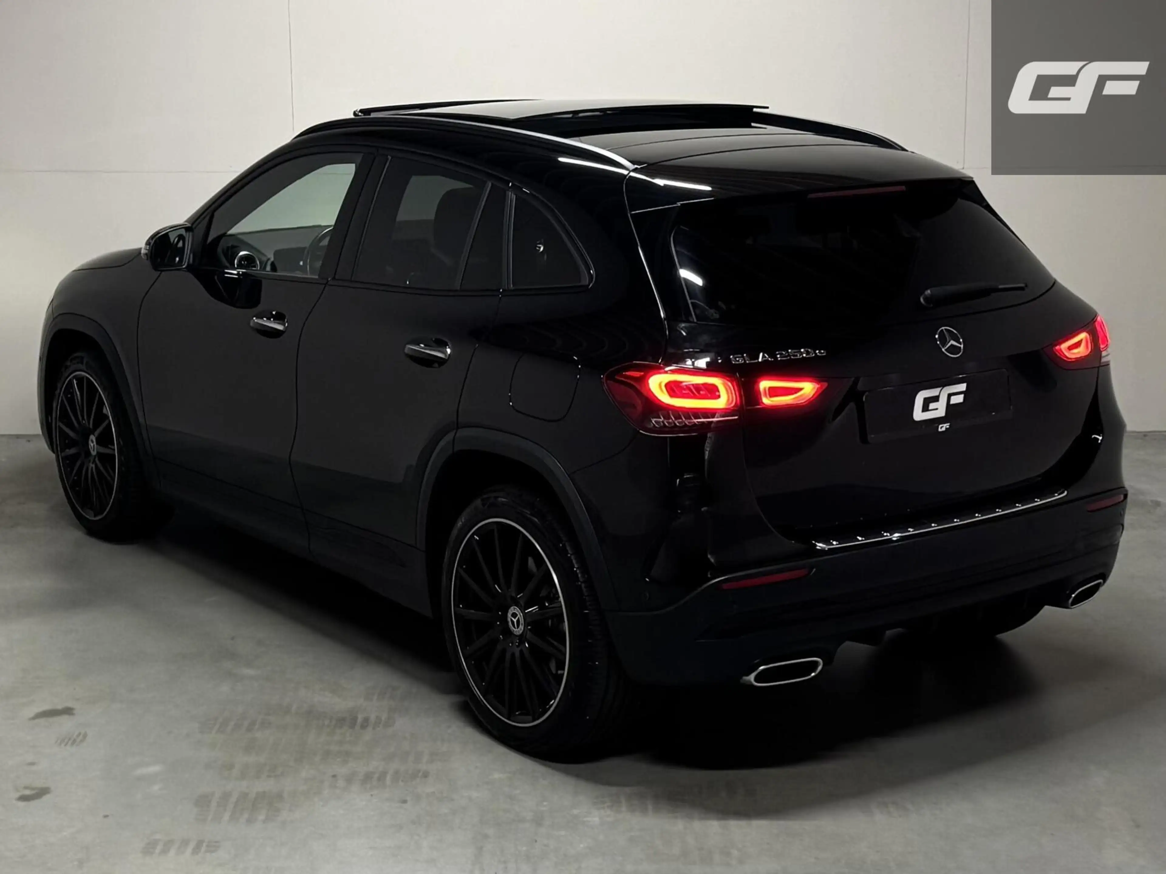 Mercedes-Benz GLA 250 250e AMG Pano Sfeer CarPlay ACC Stoelver. — photo 8