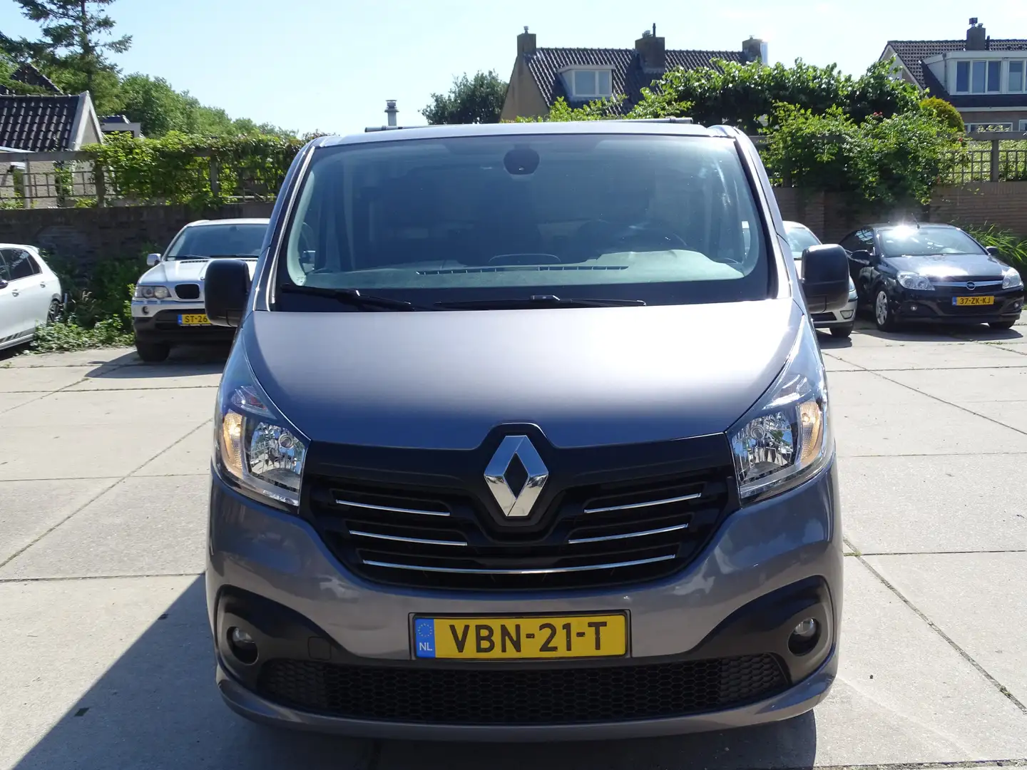 Renault Trafic 1.6 dCi L2H1 Luxe Gris - 2