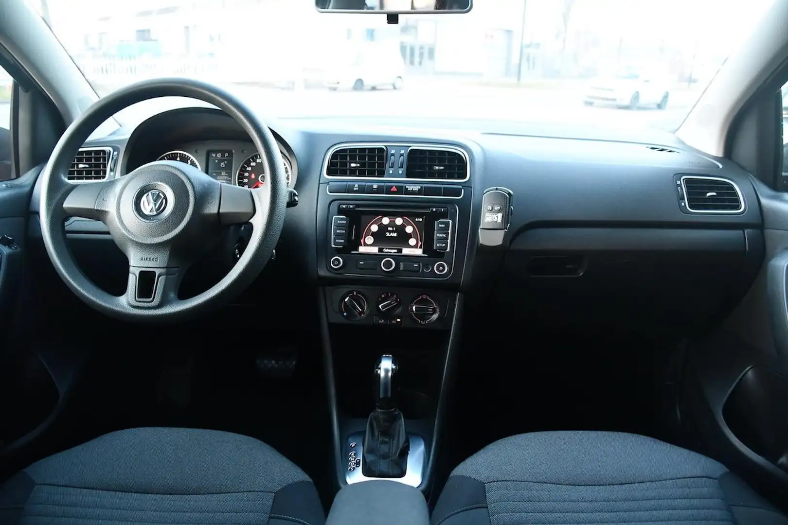 Volkswagen Polo 1.2 TSI Comfortline AUT|Airco|NAVI|Cruise| Gris - 2