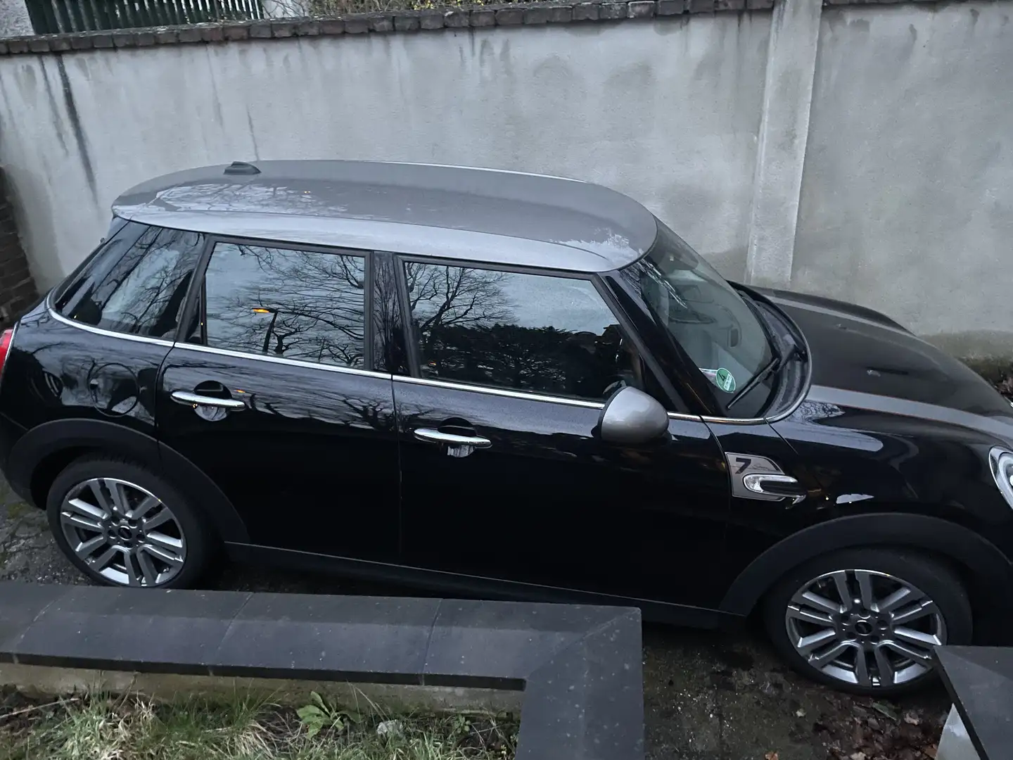 MINI Cooper D Cooper D Seven Chili Schwarz - 2