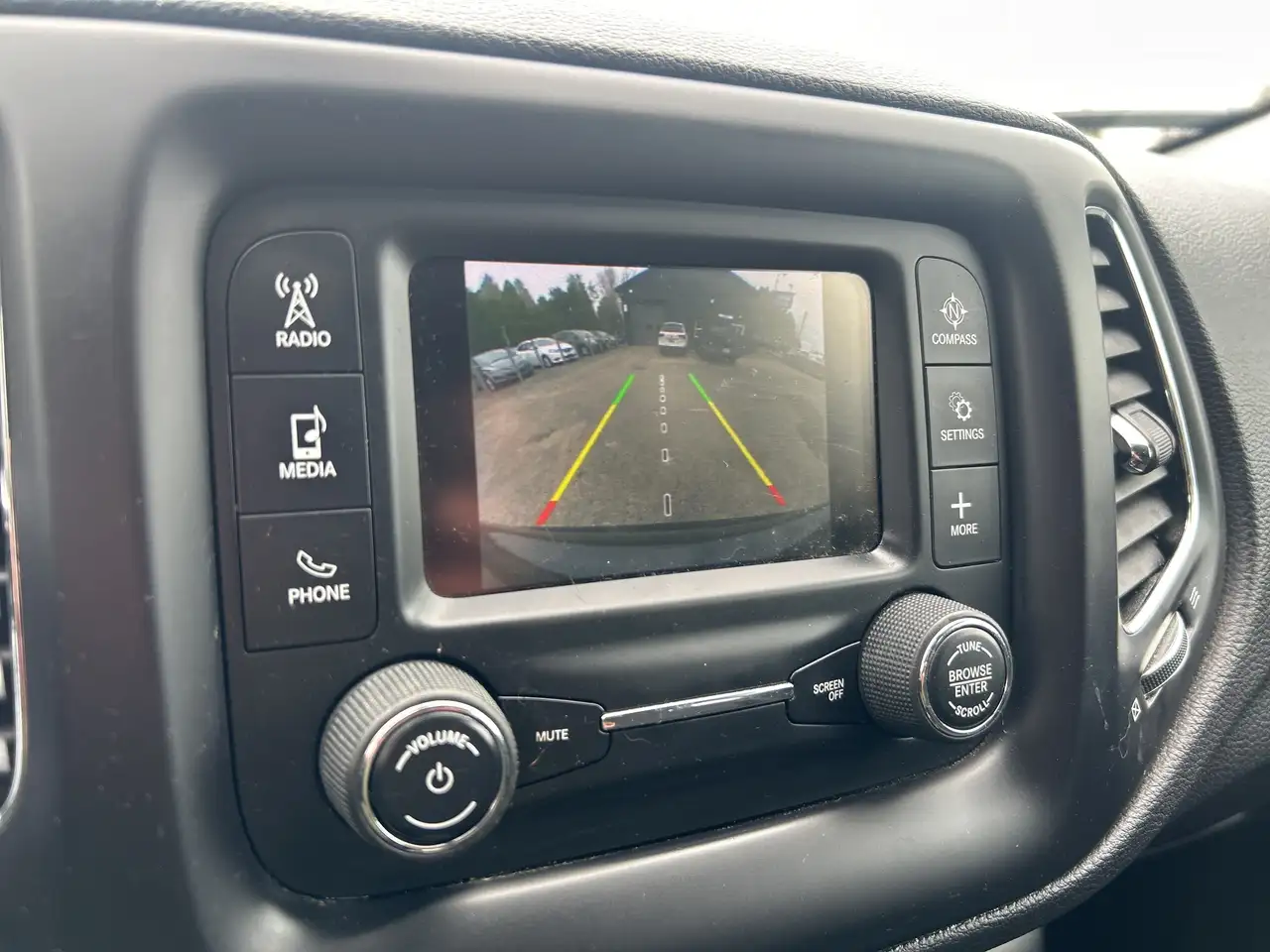 Jeep Compass photo Jeep Compass