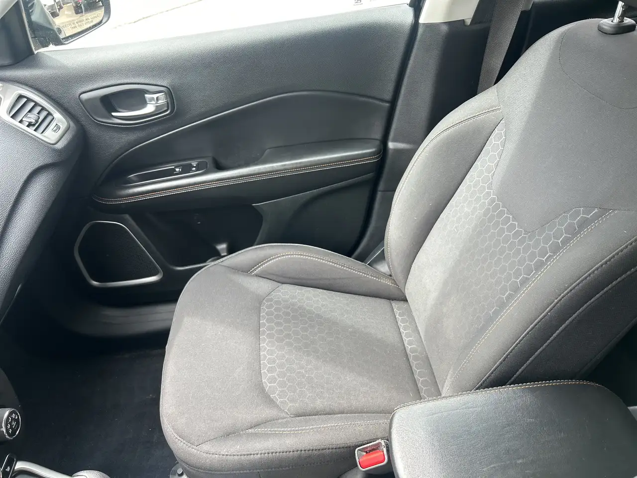 Jeep Compass photo Jeep Compass