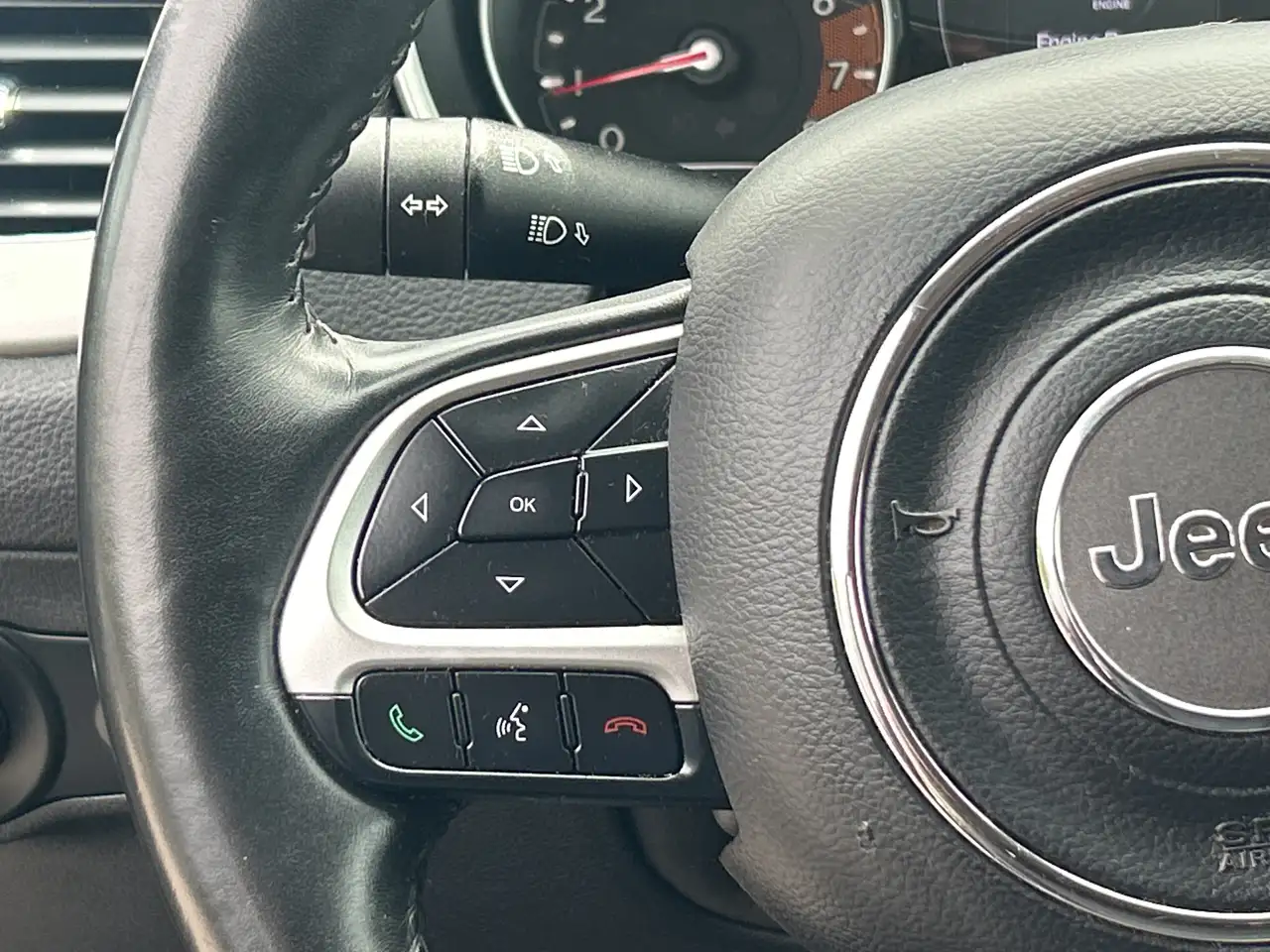 Jeep Compass photo Jeep Compass