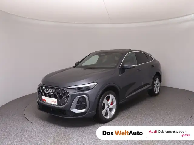 Audi Q5 main image