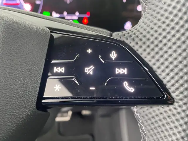 Audi Q5 view 15