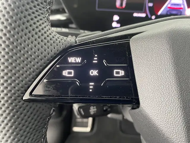 Audi Q5 view 14