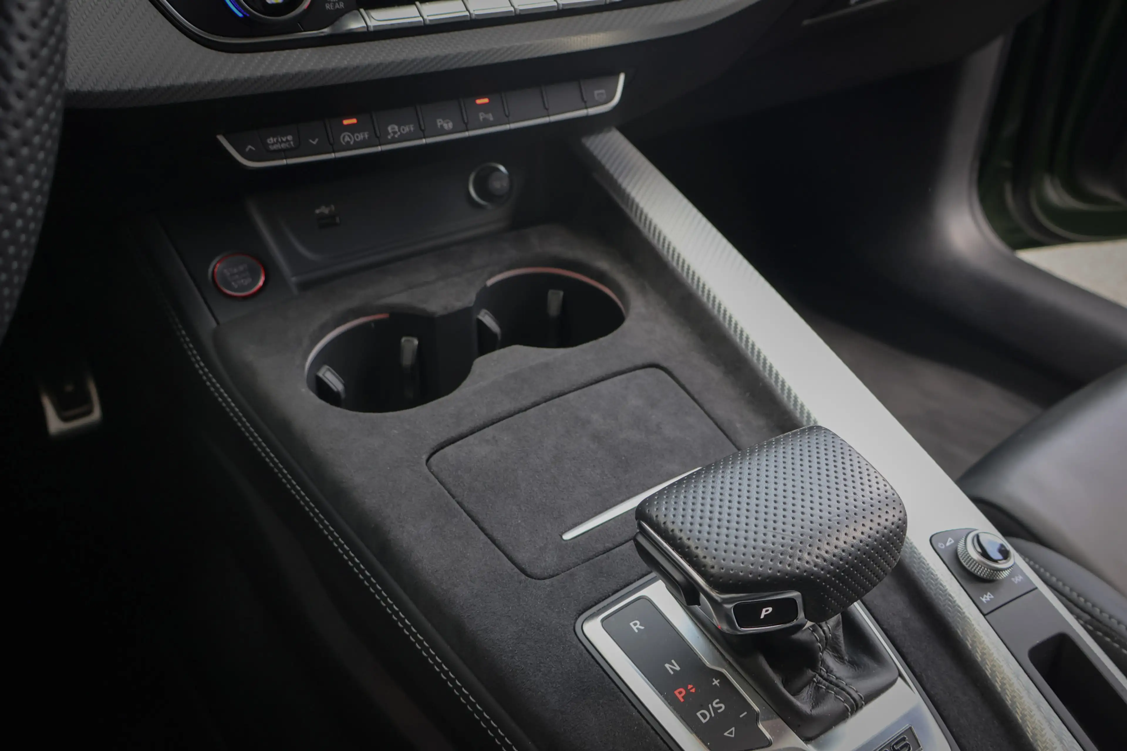 Audi RS4 A4 Avant 2.9 TFSI quattro BTW | KERAMISCH | MASSAG — photo 24