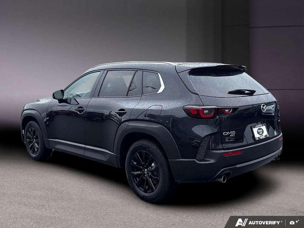 2025 Mazda CX-50 GS-L AWD / LEATHER / SUNROOF / BLUETOOTH!! — photo 4