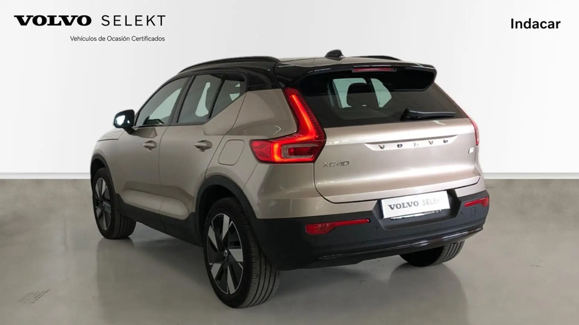 Volvo XC40 Recharge Plus Eléctrico Puro Beige - 2