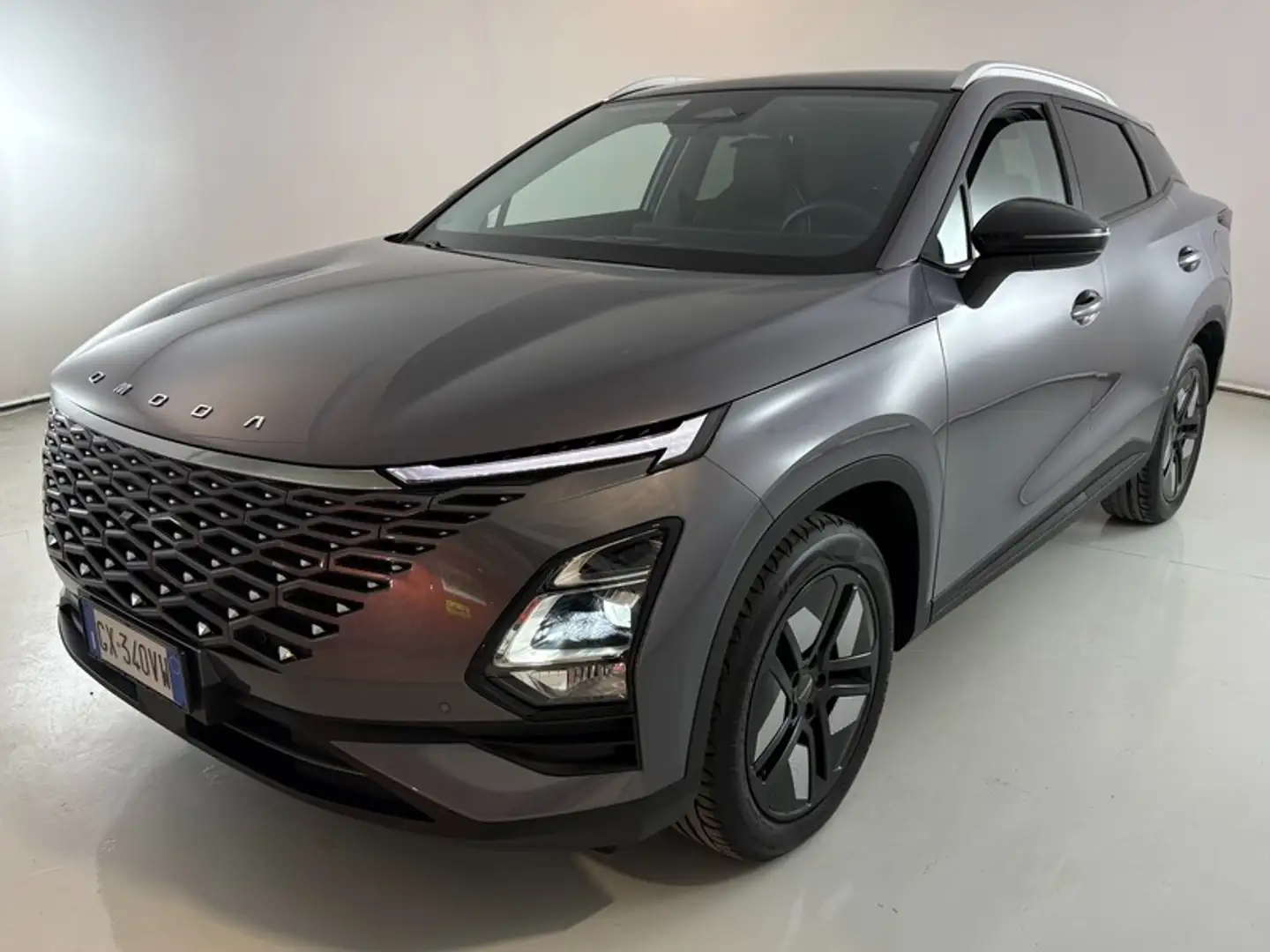 Omoda 5 1.6 TGDI Comfort Silber - 1