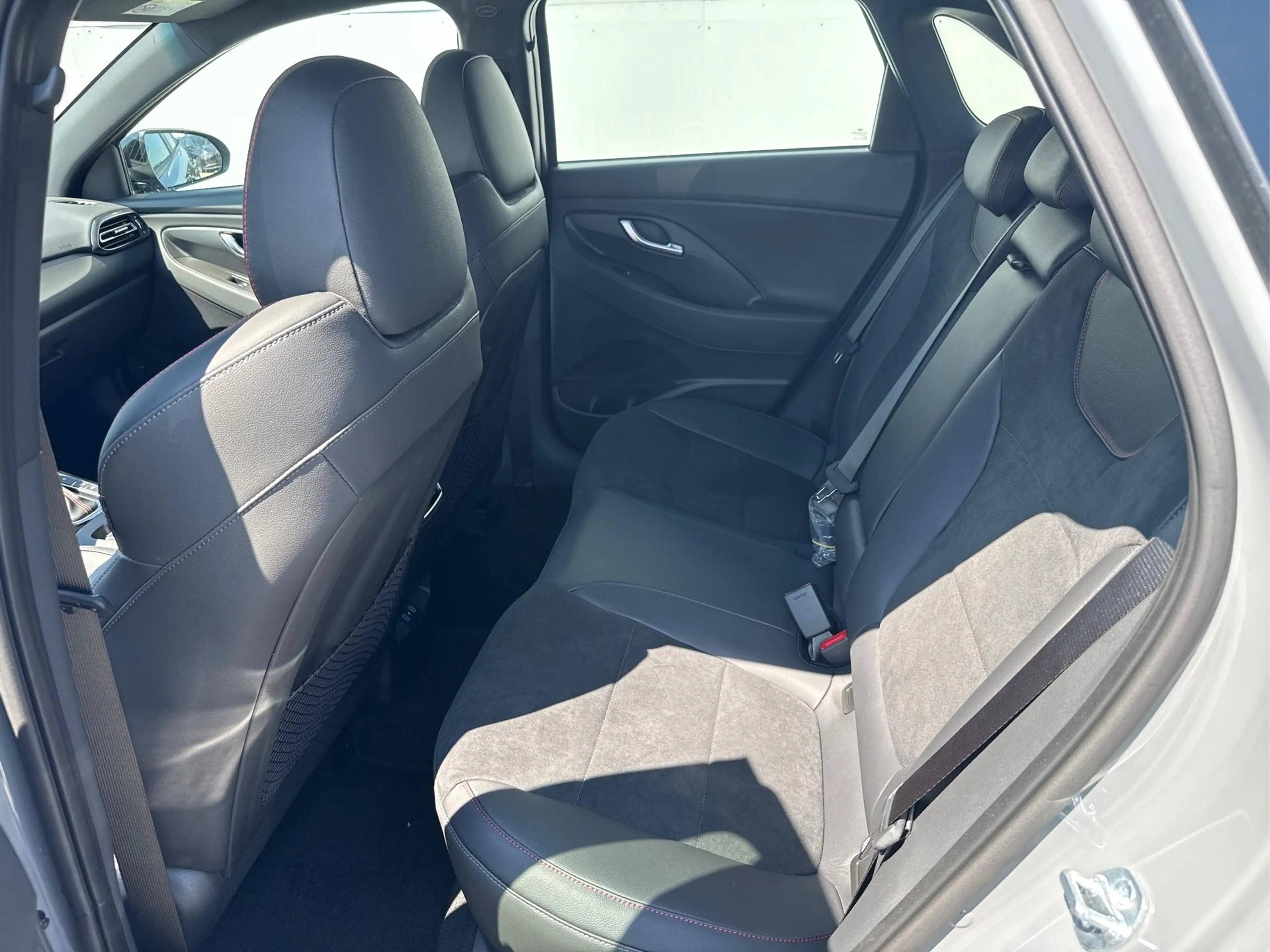 Hyundai i30 IMPRESSION N-LINE DCT ACC SHZ SMART KEY BSD MEM... — photo 9