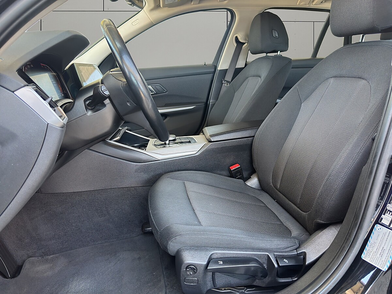 BMW 318 d Touring Aut. — photo 7