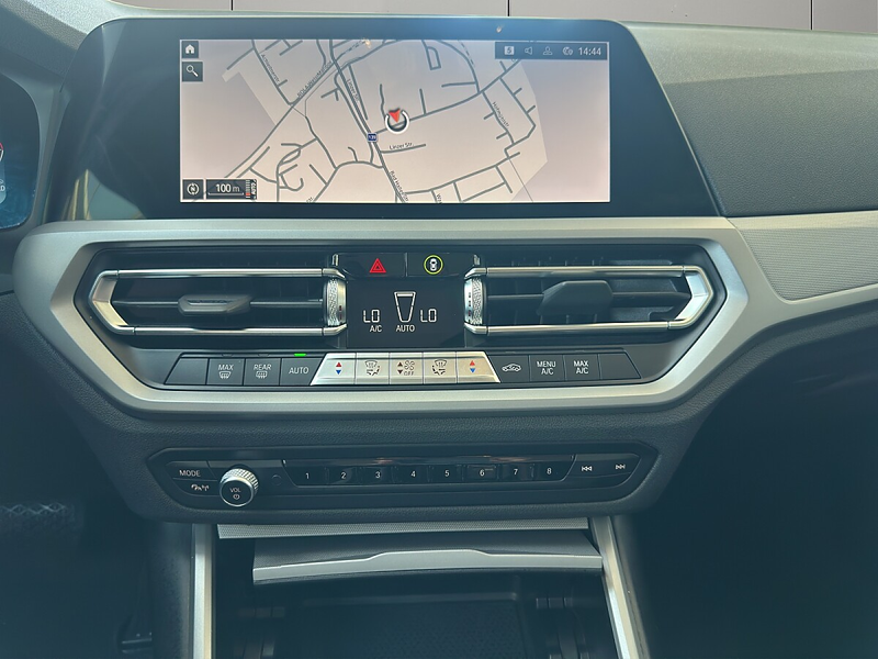 BMW 318 d Touring Aut. — photo 14
