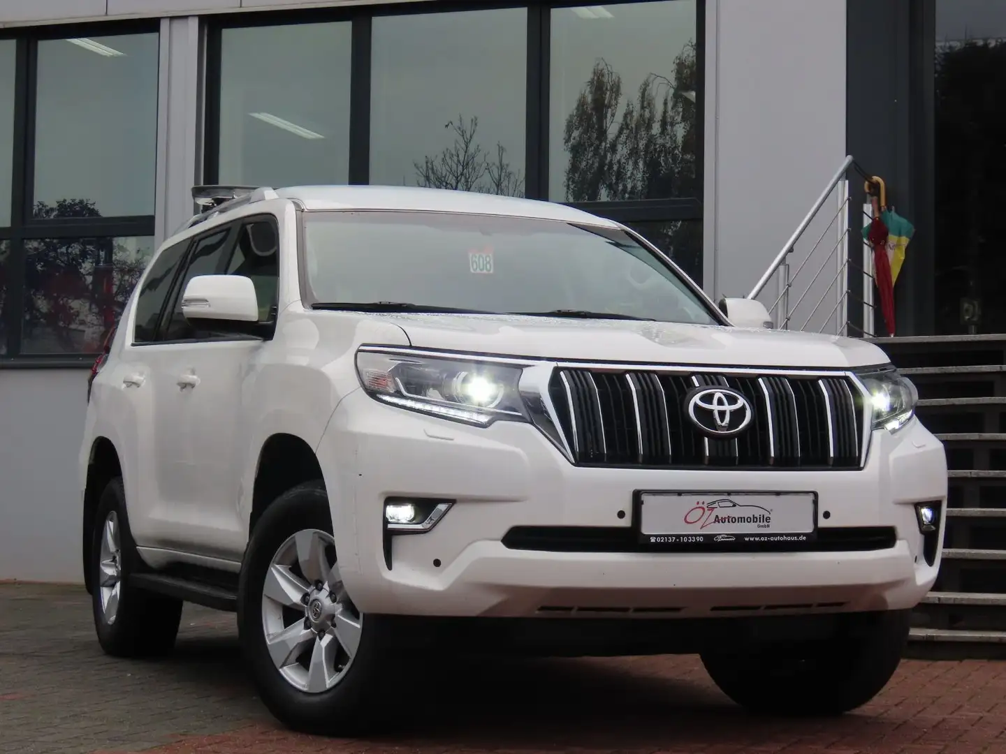Toyota Land Cruiser 2.8 D-4D Automatik Blanc - 1