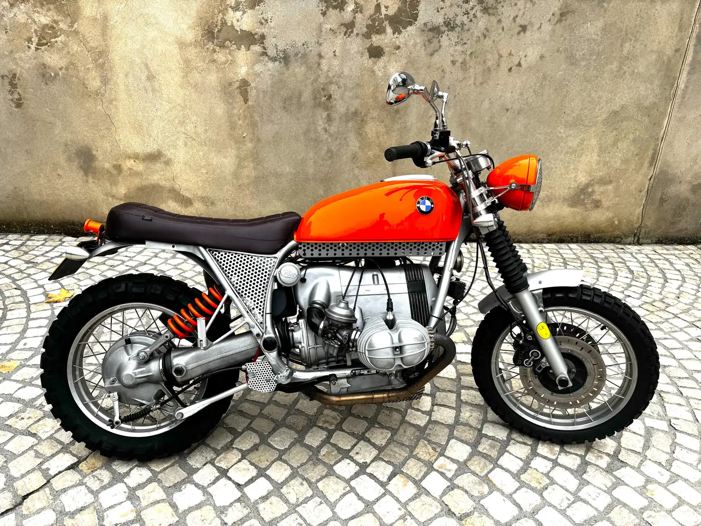 BMW R 100 Cafe Racer prepared by Fuel Motorcycles Naranja - 1